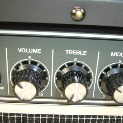 Roland JC-22 Jazz Chorus 30-Watt 2x6.5" Stereo Guitar Combo Amp image 5