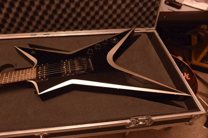 Washburn Dimebag Darrell Pantera Stealth Dime 2ST Signature Guitar