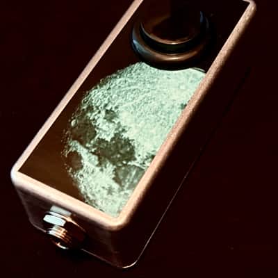 Saturnworks Soft Touch Arcade Button Normally Open Tap Tempo for EHX, Line 6, Strymon, and more - Handcrafted in California image 2