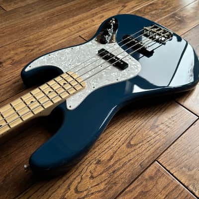2020 Fender MIJ Hybrid II Jazz Bass with Maple Fretboard Indigo Japan image 8