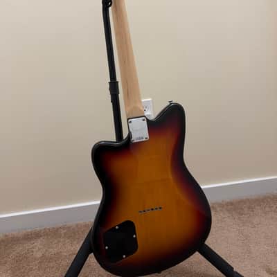 Squier Paranormal Toronado 2021 - Present - 3-Color Sunburst image 3