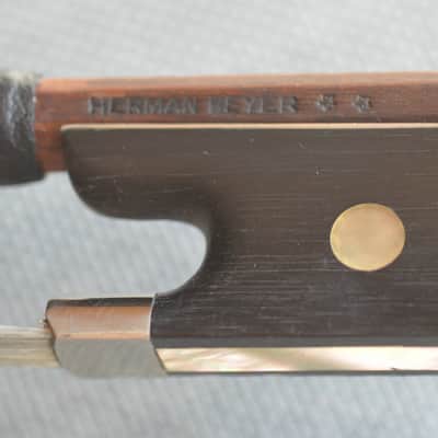 Herman Beyer Octagonal 4/4 Violin Bow , 63g image 1