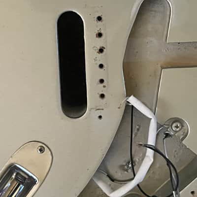 1979 Fender 25th Anniversary Stratocaster guitar body image 2