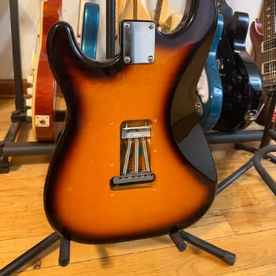 1996 Fender Pre- Jimmie Vaughan Tex-Mex Signature Stratocaster - 2-Color Sunburst image 8