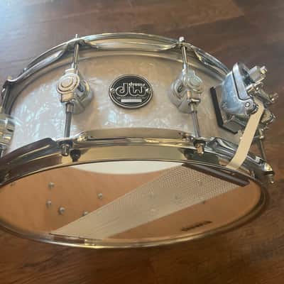 DW Performance Series 2000s - Pearl White