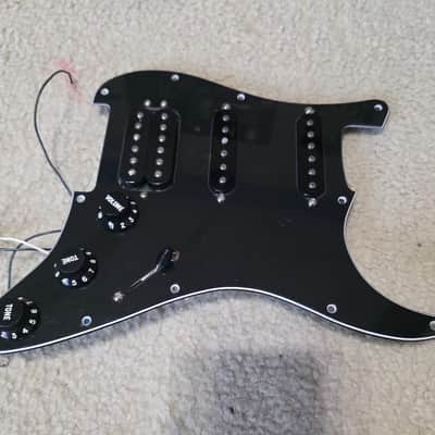 Fender Player special pickguard HSS player special loaded pickguard HSS image 2