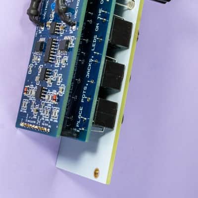 NLC Nonlinearcircuits – Helvetica Scenario – Eurorack Sample and Hold image 2