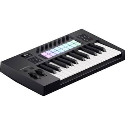 Novation Launchkey 25 [MK4] DAW Controller Keyboard