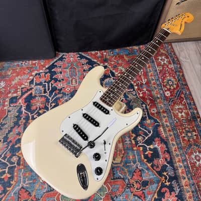 Fernandes Revival Series ‘76 Stratocaster RST50-W Olympic White Rosewood - 1980's image 4