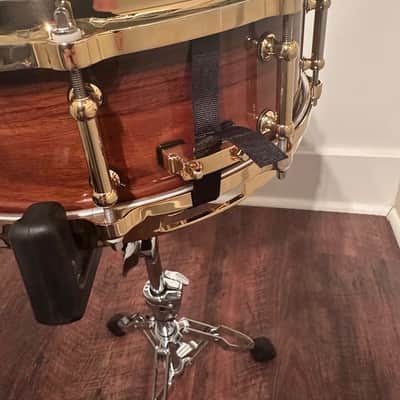 Pearl Masterworks 14x5 Santos Rosewood Limited Edition Snare – Gold Hardware – 2000 – Mint image 6