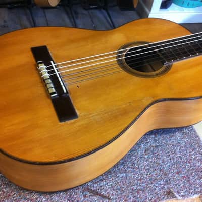 Belle guitare du luthier Ricardo Sanchis Nacher vers 1930/40 tête à chevilles 1,01 kg! image 1