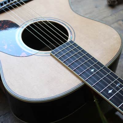 FURCH "Vintage 2 OM SR" HARDCASE image 5
