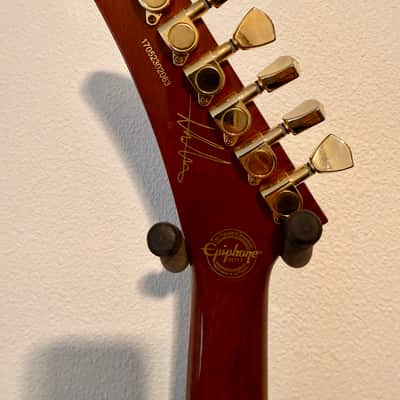 Epiphone Lee Malia Signature Explorer Custom Artisan 2018 - 2019 - Walnut image 4