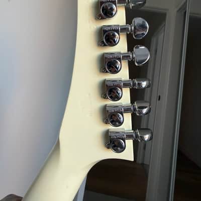 Gibson 70’s Explorer 2025 - Classic White image 5