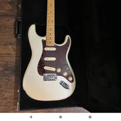 Fender Stratocaster Player Plus w/hardshell case image 8