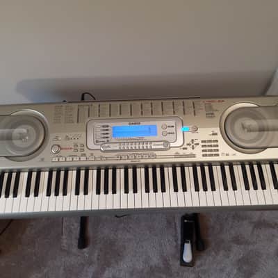 Casio WK 3800 keyboard with stand, power supply and sustain pedal image 9