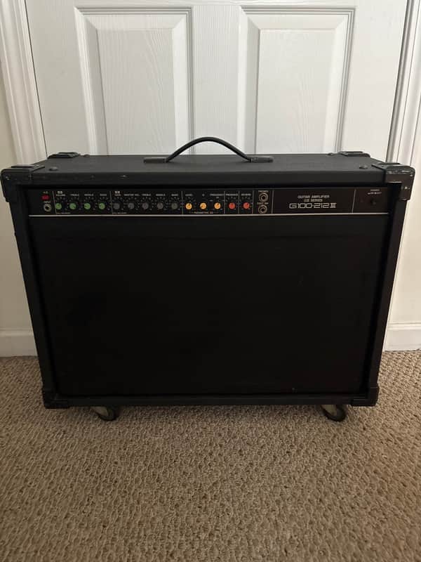 Yamaha G100-212 III 2-Channel 100-Watt 2x12" Guitar Combo