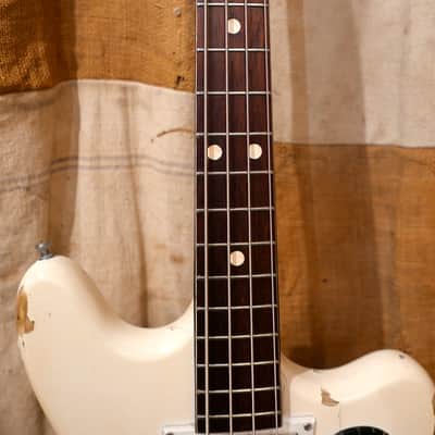 Wandre Cobra Basso  1960's White image 5