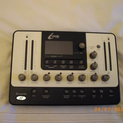 Focusrite Liquid Mix 32 2010s - Silver image 2