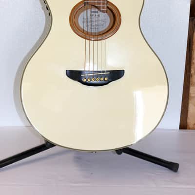 Yamaha APX-6 Acoustic Electric Guitar w/ Hard Case image 2