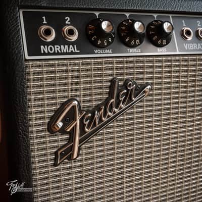 Fender Tone Master Deluxe Reverb 1x12" Guitar Combo Amp image 2