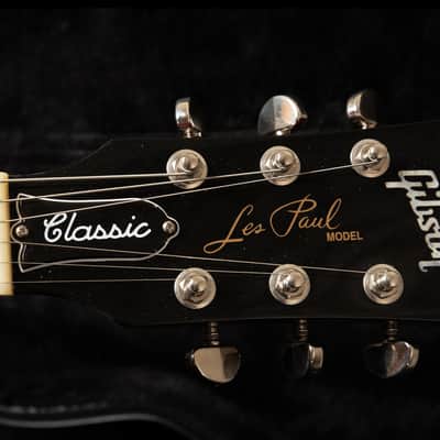 Gibson Les Paul Classic 2022 - Transluscent Red image 3