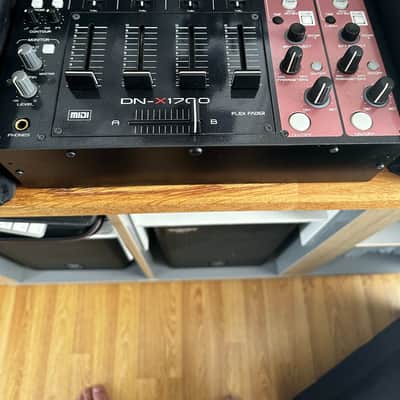 Denon DN-X1700 Mixer / DVS,  Midi / Multi-Effects / Discrete Phono Preamps & DeckSaver image 4
