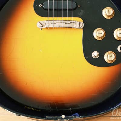 Vintage 1964 Gibson Melody Maker D solidbody electric guitar with case image 7