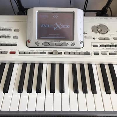 Korg Pa2X Pro 76-Key Professional Arranger Keyboard Used image 3