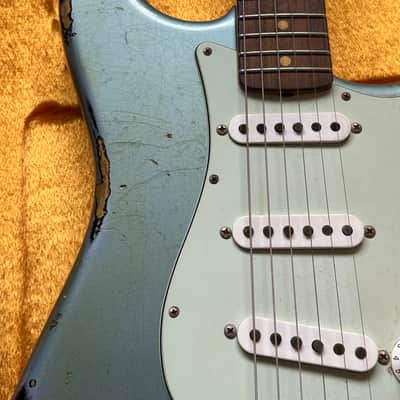Fender Stratocaster 1962 Heavy Relic Faded Lake Placid Blue over Sunburst image 3
