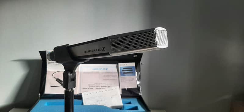 Sennheiser MD 441U Supercardioid Dynamic Microphone 1971 - Present - Black image 1