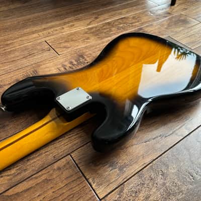 1999 Fender PB-62 Precision Electric Bass 1962 Reissue Sunburst Mirror Guard MIJ Japan image 15