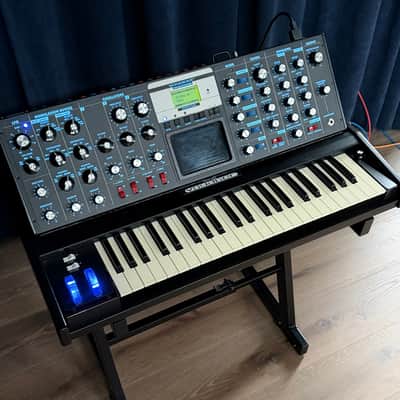 Moog MiniMoog Voyager Electric Blue Edition 44-Key Monophonic Synthesizer 2006 - 2015 - Black Cabinet