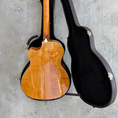 Taylor 614ce with Fishman Electronics 2001 - Natural image 2