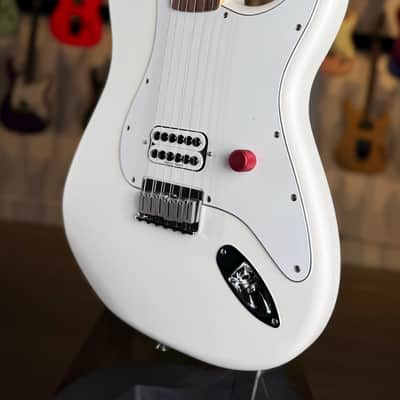 Fender Tom Delonge TTS YETI Limited Edition - Satin Arctic White - Unplayed - Collector Grade image 7