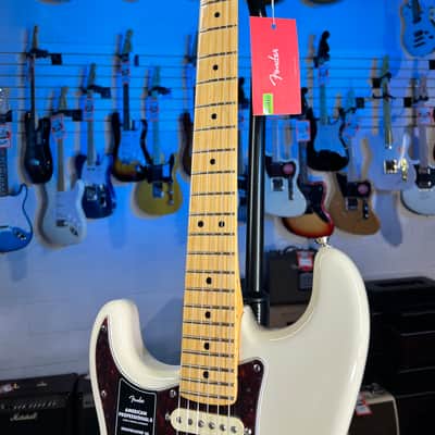 Fender American Professional II Stratocaster Left-handed - Olympic White with Maple Fingerboard! Get Plek'd Free! 602 image 8