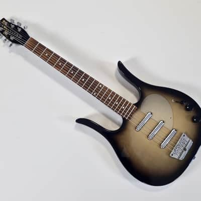 Danelectro Longhorn 3-Pickups Blackburst image 8