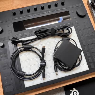 Ableton Push 3 Controller 2023 - Present - Black image 2