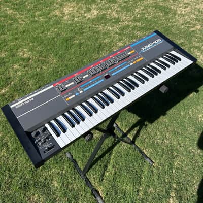 Roland Juno-106 61-Key Polyphonic Synthesizer #443583