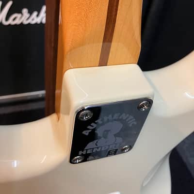 Fender Jimi Hendrix Artist Series Signature Stratocaster 2015 - Present - Olympic White image 9