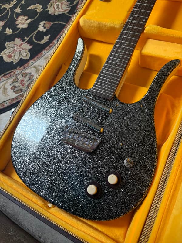 Danelectro Guitarlin Longhorn 1997 - Black Metalflake