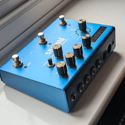 Strymon Mobius 2012 - Present - Blue image 3