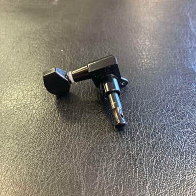 6 In-Line Die Cast Tuning Machines Black image 3