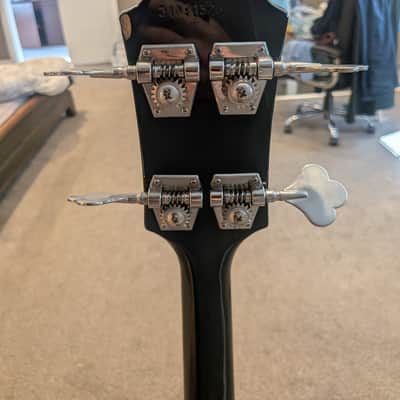 Black epiphone eb3 bass image 3