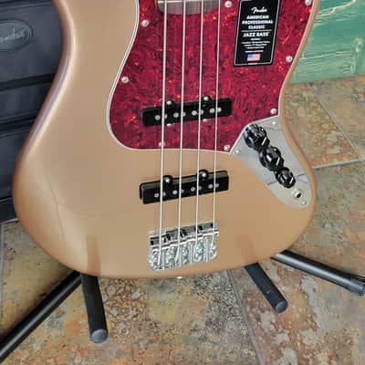 2025 Fender American Professional Classic Jazz Bass in Firemist Gold wDeluxe Bag image 3