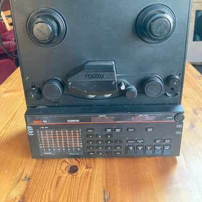 Fostex R8 8-track 1/4" tape recorder with accessories image 2