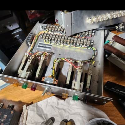 RCA Pro/Broadcast MI-26256, MI-11452A 1960 - Metal/ rack mount image 18