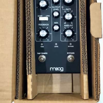 Moog MF-104M Moogerfooger Analog Delay 2012 Black image 11