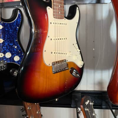 Fender 60th Anniversary American Stratocaster DIAMOND EDITION w/ Rosewood Fretboard 2006 - 3-Color Sunburst **INVESTMENT GRADE** image 4