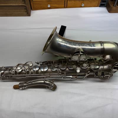 C.G. Conn Chu-Berry Alto Saxophone 1928 - Silver image 2